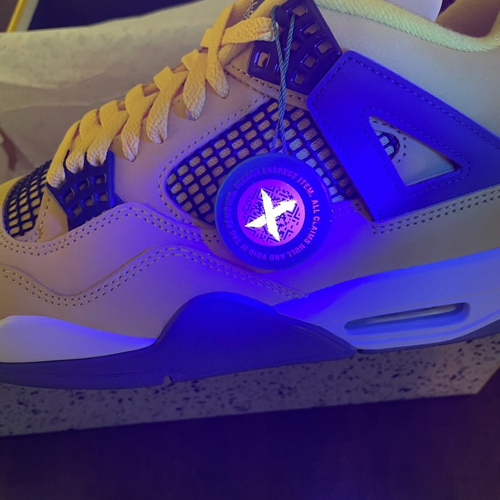 Air Jordan 4 “Lightening”